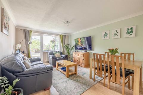 undefined, Laburnum Grove, Langley
