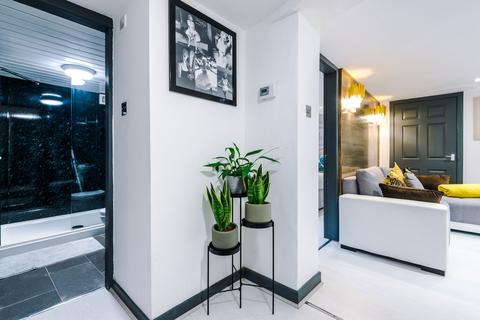 2 bedroom property for sale