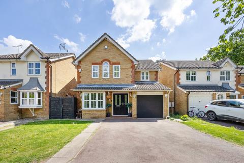 6 Toronto Drive, Smallfield, Horley, RH6 9RB