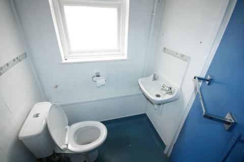 196 East Ferry Road, London, E14 3AY