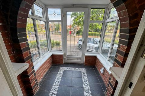 3 bedroom semi-detached house for sale, Moat Lane, Birmingham