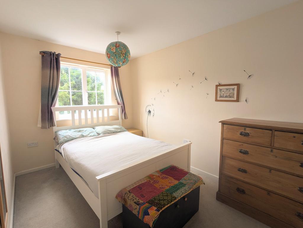 Bed 1 (2)