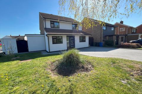 4 bedroom detached house to rent, Maidenhead Road, Windsor, Berkshire, SL4