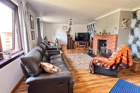 4 bedroom cottage for sale, Anderson Drive, Huntly AB54