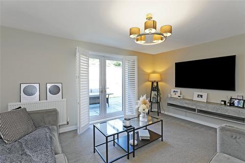 3 bedroom semi-detached house for sale, Wool Chase, Wakefield, West Yorkshire, WF2
