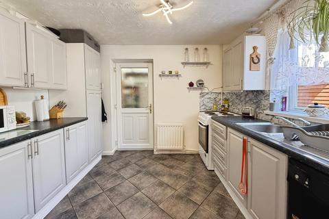 72 Coronation Drive, Donnington, Telford, TF2 8HY