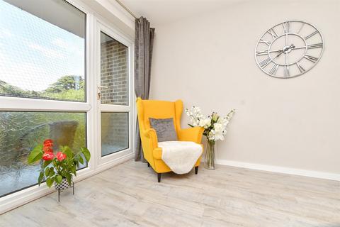1 bedroom flat for sale, Westmoreland Drive, Sutton, Surrey