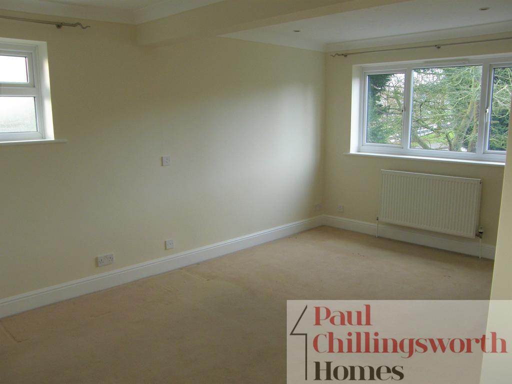 Bedroom 1.JPG