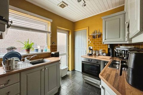97a Dyserth Road, Rhyl, LL18 4DU