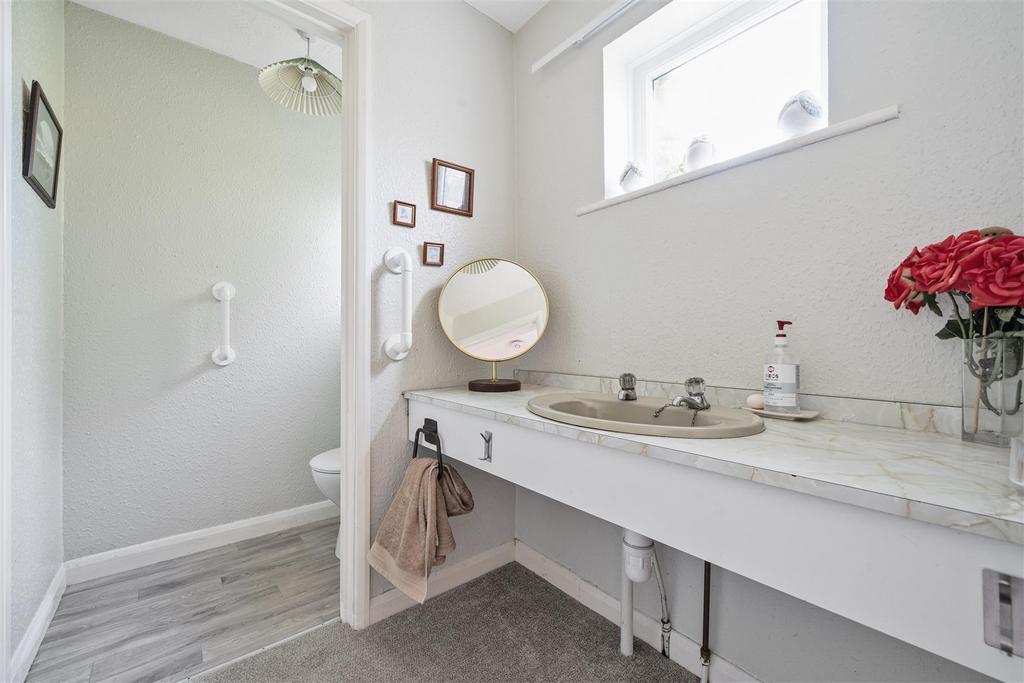 Ground floor cloaksroom