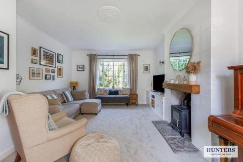 46 Westgate, Guiseley, Leeds, LS20 8HL