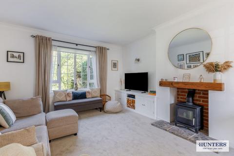 46 Westgate, Guiseley, Leeds, LS20 8HL