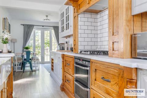 46 Westgate, Guiseley, Leeds, LS20 8HL