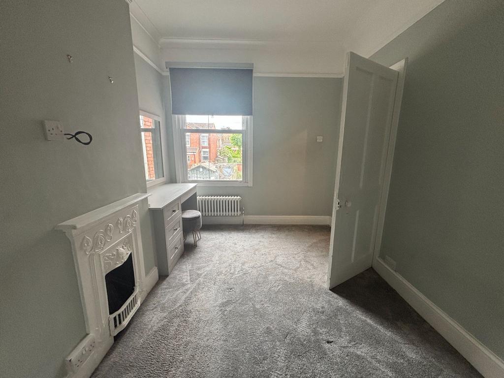 Bedroom 2 2