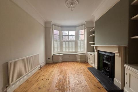 3 bedroom terraced house to rent, Sir Thomas Whites Road, Coventry, CV5