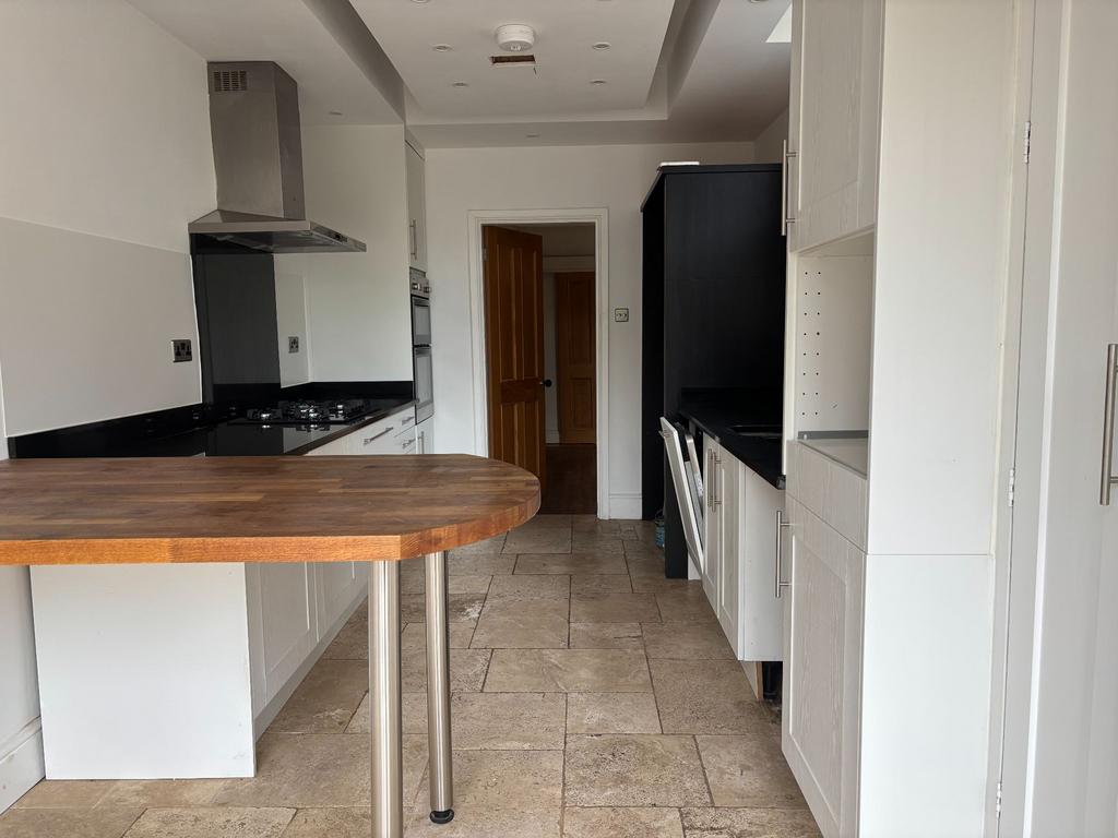 Kitchen 2