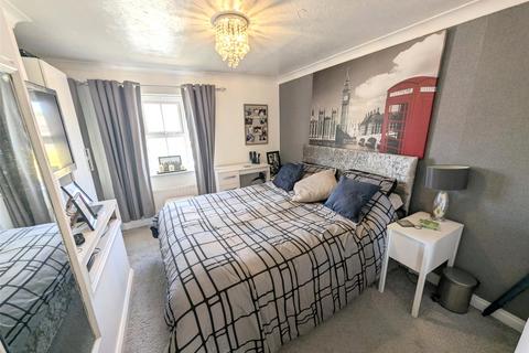 4 bedroom detached house for sale, Ironstone Close, St. Georges, Telford, Shropshire, TF2