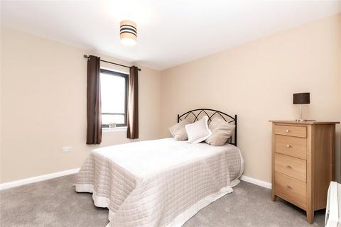 2 bedroom flat to rent, Canal Place, Aberdeen, AB24