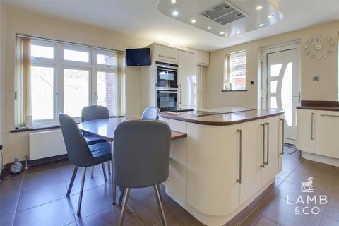 Break Of Day Beaumont Road, Great Oakley, Harwich, CO12 5BD