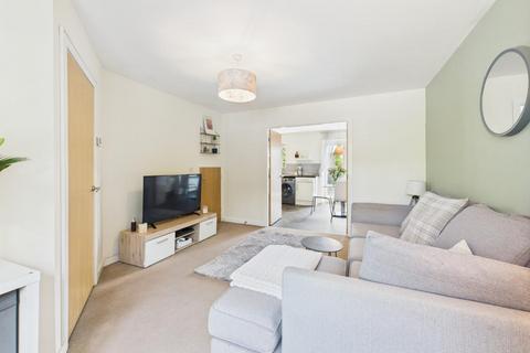 25 Abinger Close, Bradford, BD10 8DE