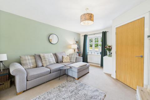 25 Abinger Close, Bradford, BD10 8DE