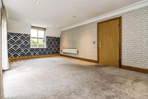 2 bedroom apartment to rent, The Gatehouse