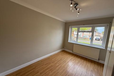 2 bedroom maisonette to rent, Harrow, HA2
