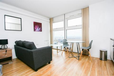 Studio to rent, The Cube West, City Centre