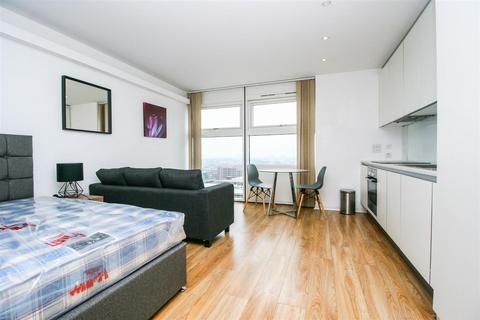 Studio to rent, The Cube West, City Centre
