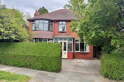 5 bedroom detached house for sale, Hall Drive, Alkrington