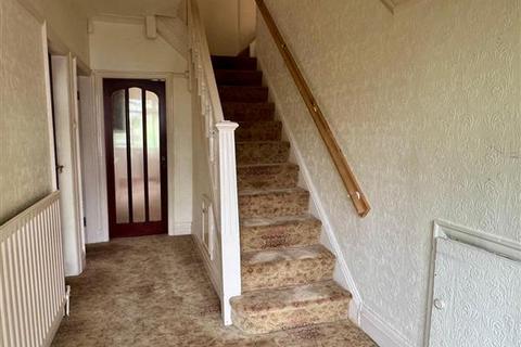 5 bedroom detached house for sale, Hall Drive, Alkrington