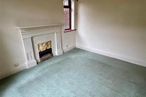 5 bedroom detached house for sale, Hall Drive, Alkrington