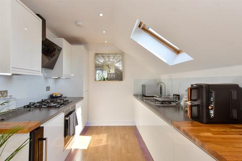 36 Louisa Oakes Close, London, E4 8AS
