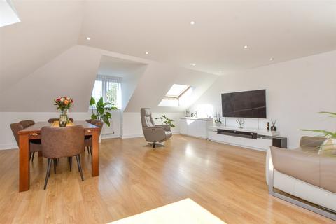 36 Louisa Oakes Close, London, E4 8AS