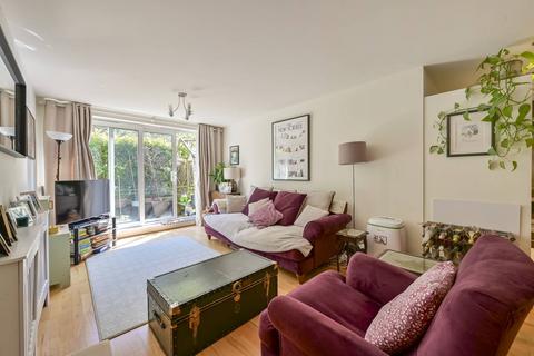 Smugglers Way, Wandsworth, London, SW18