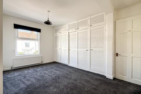 2 Cherry Grove, Taunton, TA2 7SH
