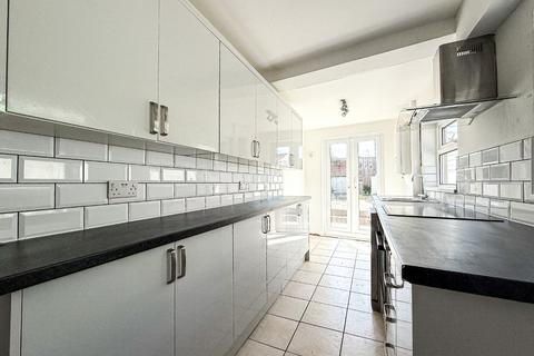 2 Cherry Grove, Taunton, TA2 7SH