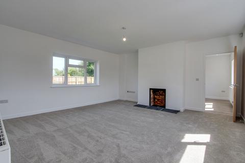 Greyholme The Cottons, Outwell, Wisbech, PE14 8TL