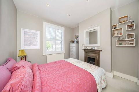 29 Clifden Road, Brentford, TW8 0PB