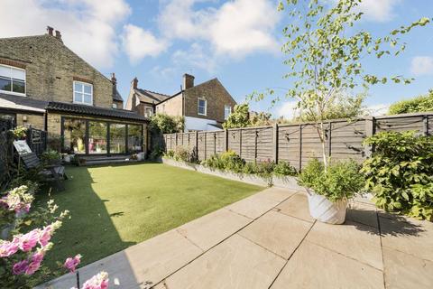 29 Clifden Road, Brentford, TW8 0PB