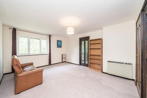 2 bedroom flat for sale, Stags Way, Isleworth TW7