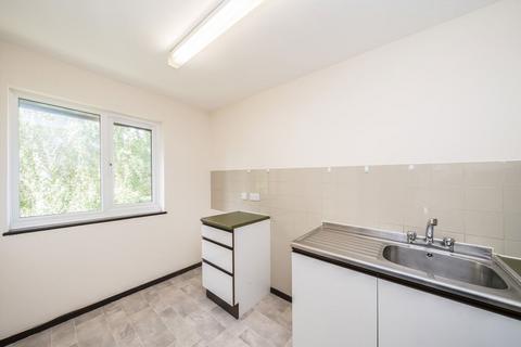2 bedroom flat for sale, Stags Way, Isleworth TW7