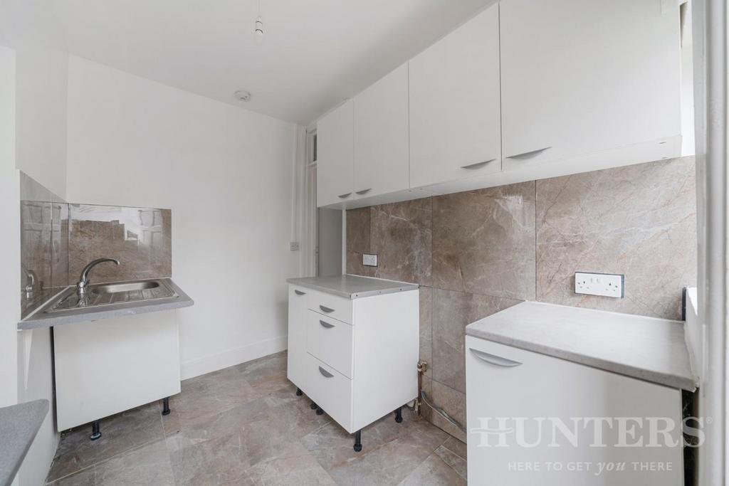76 A Bruce Castle Road N17 8 NJ-8.jpg