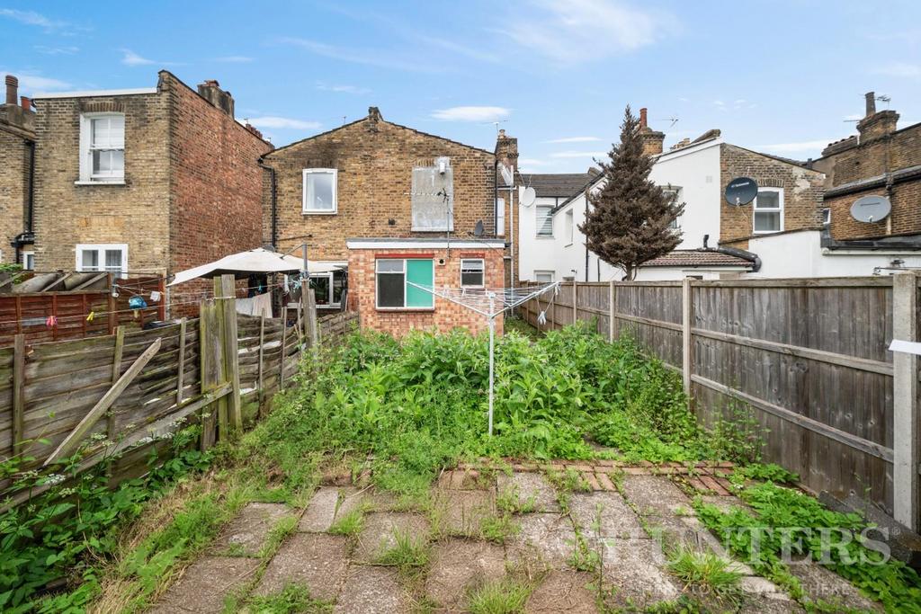 76 A Bruce Castle Road N17 8 NJ-10.jpg