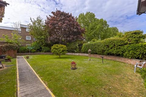 2 bedroom retirement property for sale, Goring Street, Goring-By-Sea, Worthing