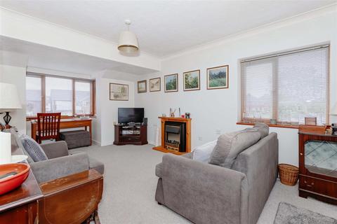 2 bedroom retirement property for sale, Goring Street, Goring-By-Sea, Worthing