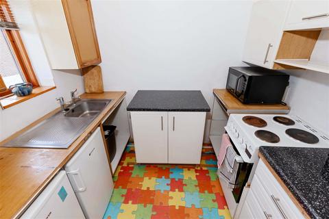 2 bedroom retirement property for sale, Goring Street, Goring-By-Sea, Worthing
