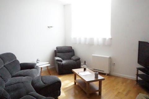 2 bedroom flat to rent, 30 City Exchange, Lowgate, Hull, HU1 1AA