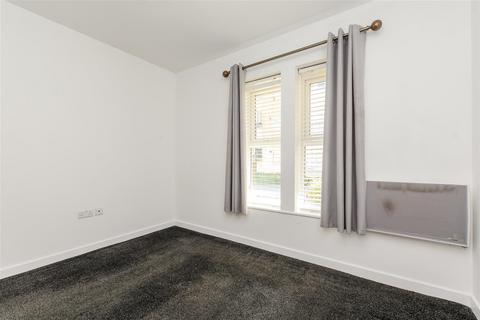 2 bedroom ground floor flat for sale, Crawford Avenue, Dartford, Kent