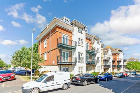 2 bedroom ground floor flat for sale, Crawford Avenue, Dartford, Kent